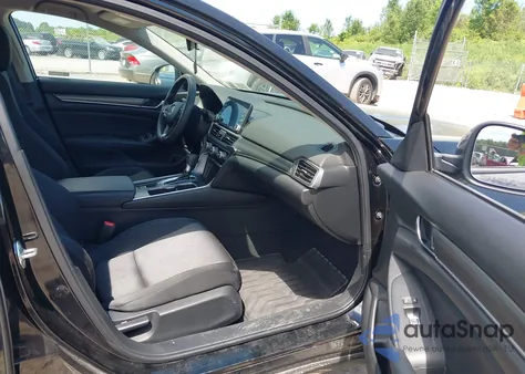 2018 Honda Accord Lx из США, поврежденный, VIN 1HGCV1F12JA055017